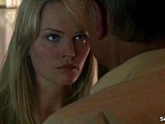 Sunny Mabrey in Species III:一个成熟的熟女无上身的样子